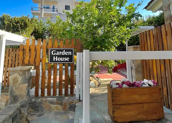 Aggelou Apartments-10 Mins From Athens Airport